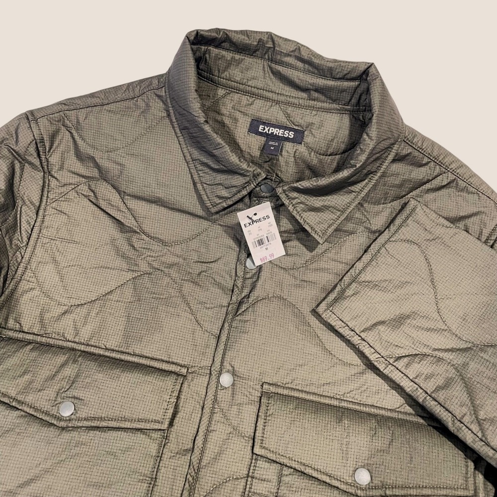 EXPRESS Quilted Puffer Jacket NEW Lightweight Olive Green Snap Button Pockets M - Picture 5 of 7